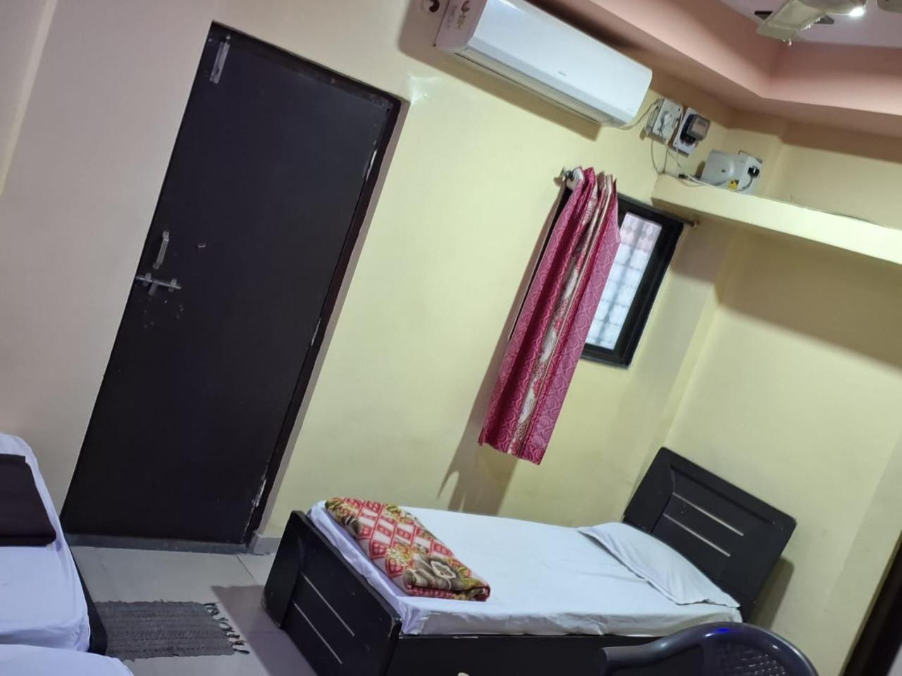 Sai Satya Guest house *